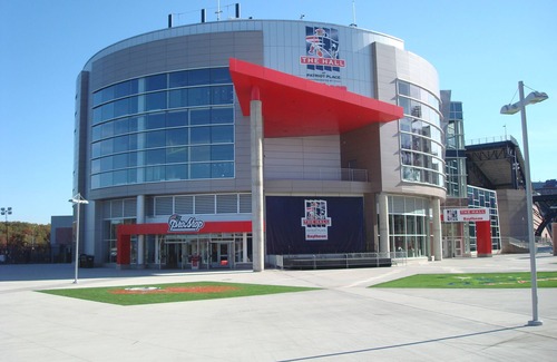 Foxboro House | Close to Gillette Stadium! Unit with FREE Breakfast and FREE Parking!