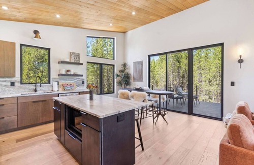 Whitefish House | Close to Glacier Park Entrance