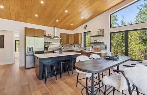 Whitefish House | Close to Glacier Park Entrance