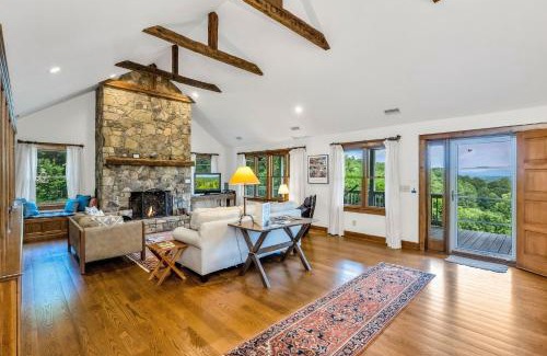 Grassy Creek House | Close to Grayson Highlands, Outdoor Fireplaces, Sleeps 11, Dogs Welcome