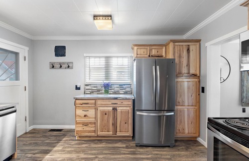 Wallace House | Close to Hiawatha Tr. and Skiing w/HOT TUB