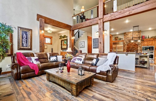 McCall Cabin | Close to Lake, Arcades, Firepit, Hot Tub