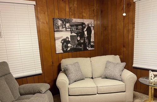 Russell House | Close to Lake Wilson, Quiet Small Town, Home on Corner Lot, Large Circle Drive