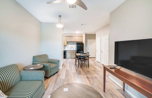 Bonham Apartment | Close to Lakes & Museums: Bonham Vacation Rental