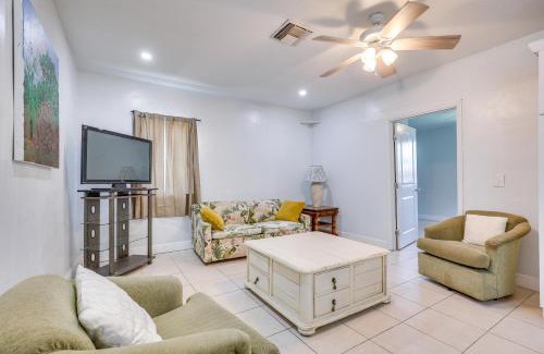 Fort Lauderdale House | Close to Las Olas Beach and Airport Home with Yard!