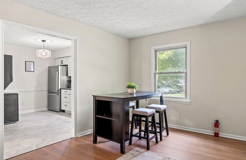 Wilmore Apartment | Close to Lexington 2-bedroom apartment with WiFi, AC in peaceful Wilmore