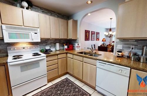 Angel Fire Condo | Close to Lifts | Executive-Style | Fireplace | Mountain Haven 14
