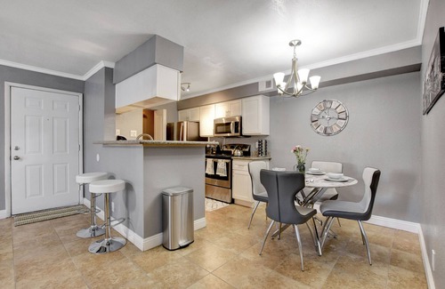 Paradise Condo | Close to LV Strip! Convenient, Modern Bright, Brand New Condo, Community Pool!