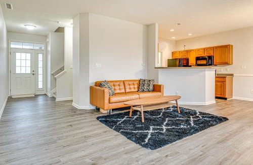 Carmel House | Close to Main Street Townhome in Zionsville