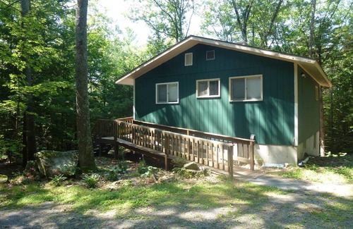 Mount Sunapee House | Close To Mt Sunapee - Skiing, Hiking Trails, Lake Access and more!