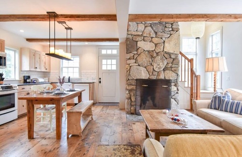 East Orleans House | Close to Nauset Beach!