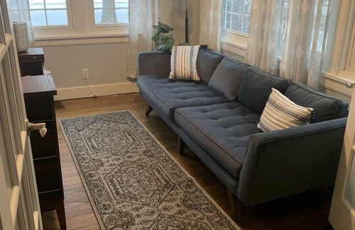 South Bend House | Close to ND! No 2 night minimum!