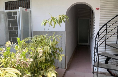Nugegoda Apartment | Close to Nugegoda, Parliament complex, major temples and Hospitals
