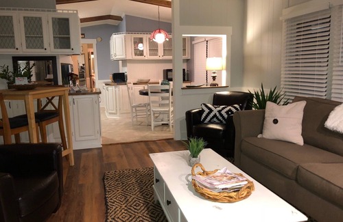 Burton House | Close to Parris Island! Beaufort SC, Newly Renovated 2 Bedroom 2 Bath Sleeps 6