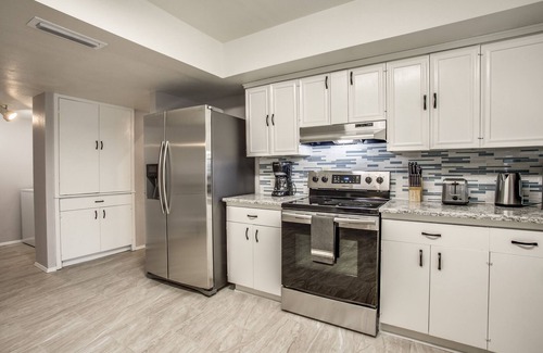 Garland House | Close to Richardson/Plano/Dallas, 4 Bedroom fully renovated house.