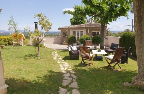 Alcover Villa | Close to Salou and just steps from the village!