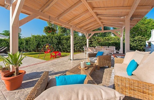 Faliraki Villa | close to sandy beach in Faliraki Villa with private pool