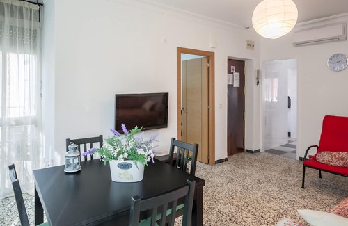 San Jose Obrero Apartment | Close to Santa Justa Rail Station and easy to reach Airport, 15 min to downtown