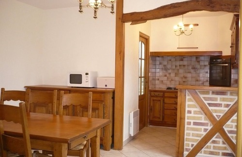 Epineu-le-Chevreuil Cottage | CLOSE TO THE MANS. CIRCUIT OF 24 HOURS, ZOO OF THE ARROW .SABLE, CASTLE OF THE LOIR
