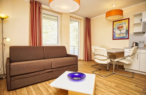Gohren Apartment | Close to the beach, balcony, AHOI adventure pool free of charge - Strandresidenz Brandenburg FeWo 14