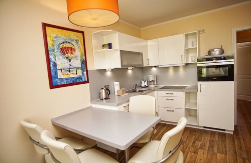 Gohren Apartment | Close to the beach, balcony, AHOI adventure pool free of charge - Strandresidenz Brandenburg FeWo 14