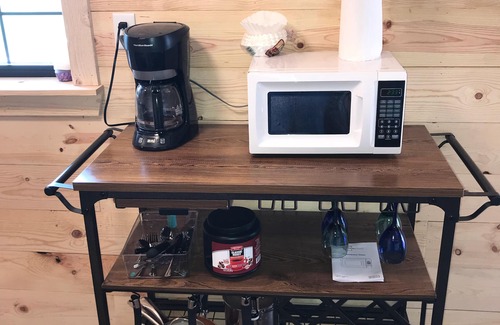 McArthur Cabin | Close To The Caves; Hot Tub; WiFi; Deck, Grill, Fire Pit, Pet Friendly, 5+ Acres
