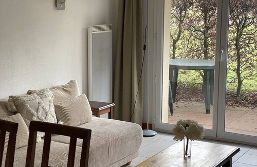 Levernois Apartment | Close to the golf course, the Cité du Vin and the Hospices de Beaune!