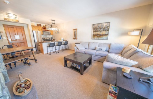 River Run Condo | Close to the Gondola, Walk to shopping and dining