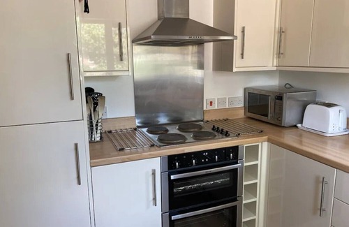 Kings Worthy House | Close to the historic City of Winchester