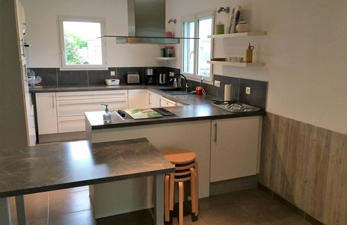 Olonne-sur-Mer House | Close to the Sauveterre Beach - house with large veranda and splendid view