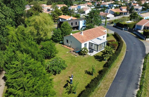 Olonne-sur-Mer House | Close to the Sauveterre Beach - house with large veranda and splendid view