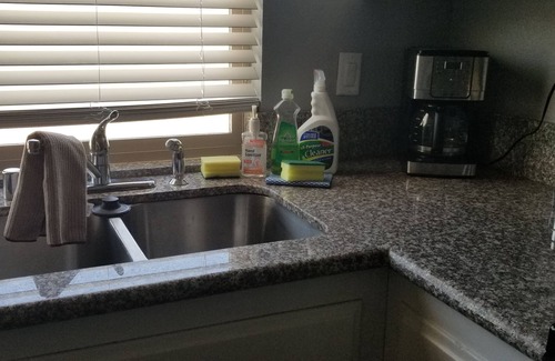 Las Vegas House | Close to the strip 2 miles from las vegas bouleva 4 bedrooms 2 bath whit pool