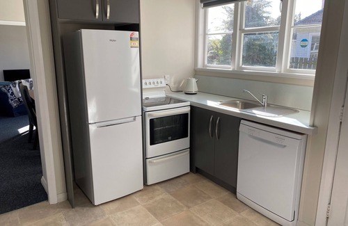 Rotorua House | Close to Trade Central Mall, 3 Bedrooms, Sleeps 6, Wheelchair friendly
