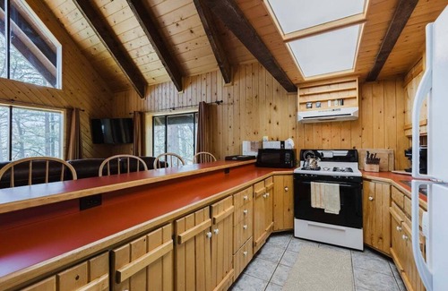 San Juan River Village Cabin | Close to Wolf Creek, Fish San Juan River, Escape the Crowds