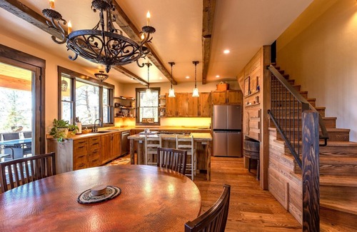 San Juan River Village Cabin | Close to Wolf Creek, Private San Juan River Frontage, Quiet! A/C