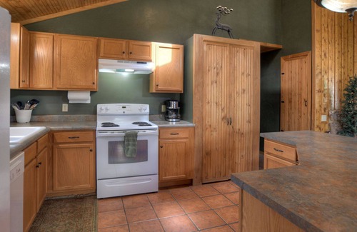 South Fork House | Close to Wolf Creek Ski Area/Private Hot Tub/ATVs Welcome/Firepit