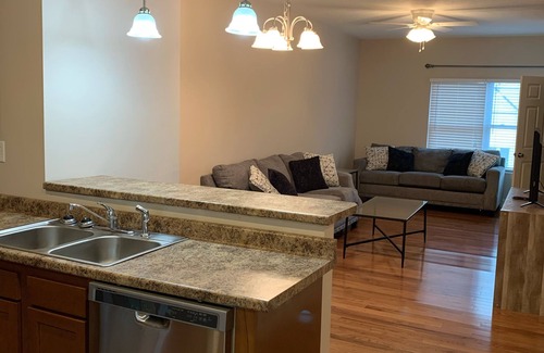 Westover House | Close to WVU football and Black Bears baseball stadiums