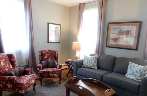 Alma Cottage | CLOSED FOR 2023 SEASON