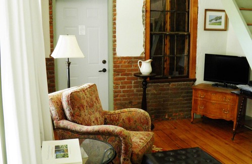 Alma Bed & Breakfast | CLOSED FOR 2023 SEASON