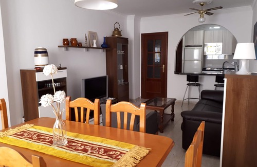 La Cala de Mijas House | Closed to the beach and center town cozy apartment UKTV