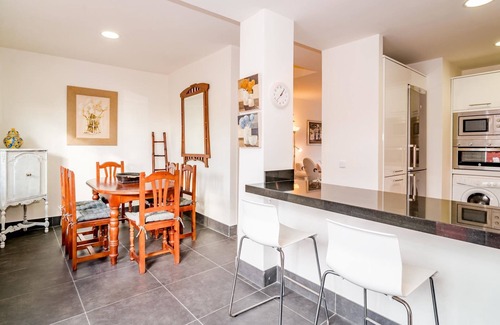 Carib Playa Cottage | Closer to the sea & you'd be in it - 3 BED House