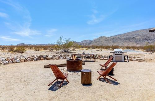 Twentynine Palms House | Closest to Park Entrance, Stars, Private - WKNDR Starside