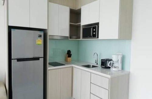 Pratumnak Hill Condo | Cloud 1005 · Stylish One Bedroom Large 10th floor corner Condo Amazing Sea View.