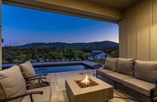 Glen Ellen House | Cloud 9 - A Retreat for Bliss and Happiness