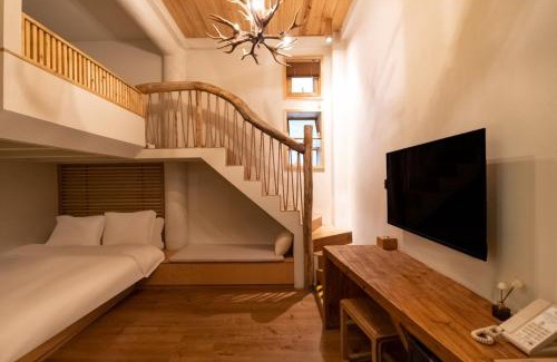 Guangling Qu House | cloud and wind