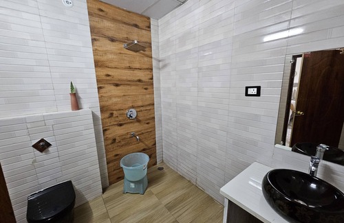 Lansdowne Hotel | Cloud Forest