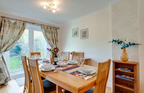 Chard House | Cloudberry - Four Bedroom House, Sleeps 6