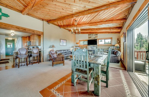 Cloudcroft Cabin | Cloudcroft Cabin w/View ~ 4 Mi to Ski Cloudcroft!