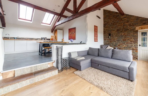 Mount Murray Cottage | Clougher Cottage - a holiday cottage that sleeps 4 guests in 2 bedrooms