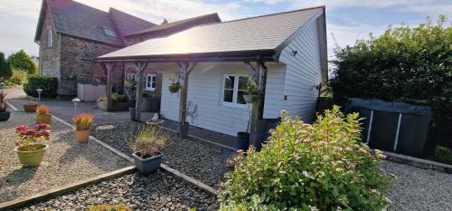 Clovelly House | Clovelly Green Cottage